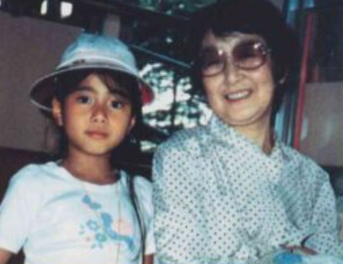 祖母と内田有紀幼少期画像