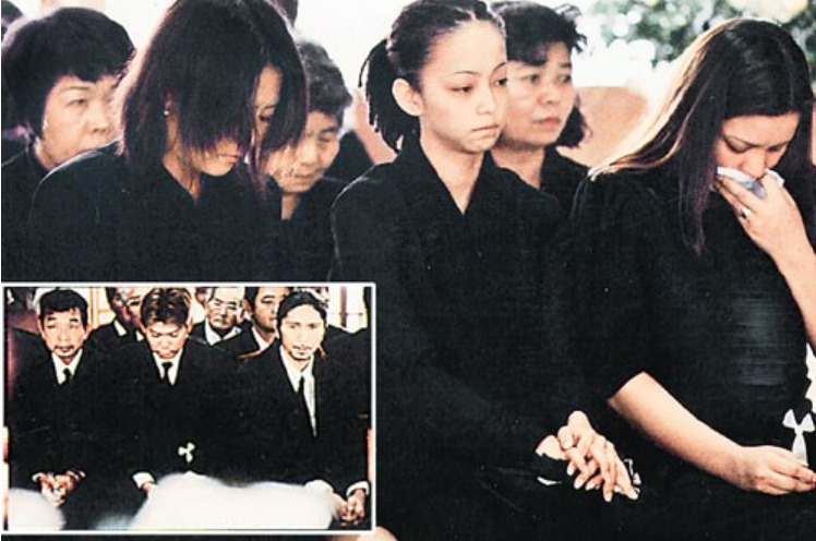 安室奈美恵母の葬儀画像