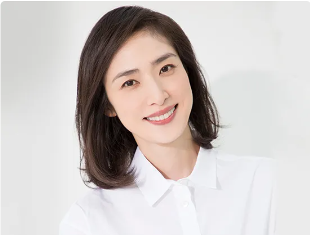 【独占】天海祐希の「現在」に迫る!結婚の噂から最新出演作まで徹底解説! | ゴシップ神社