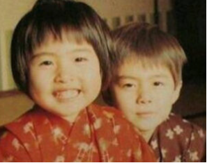 天海祐希と弟画像