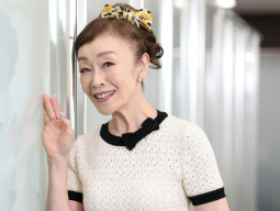 日経伊藤咲子